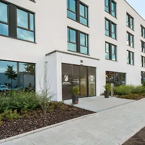 Hotel Super 8 By Wyndham North, München